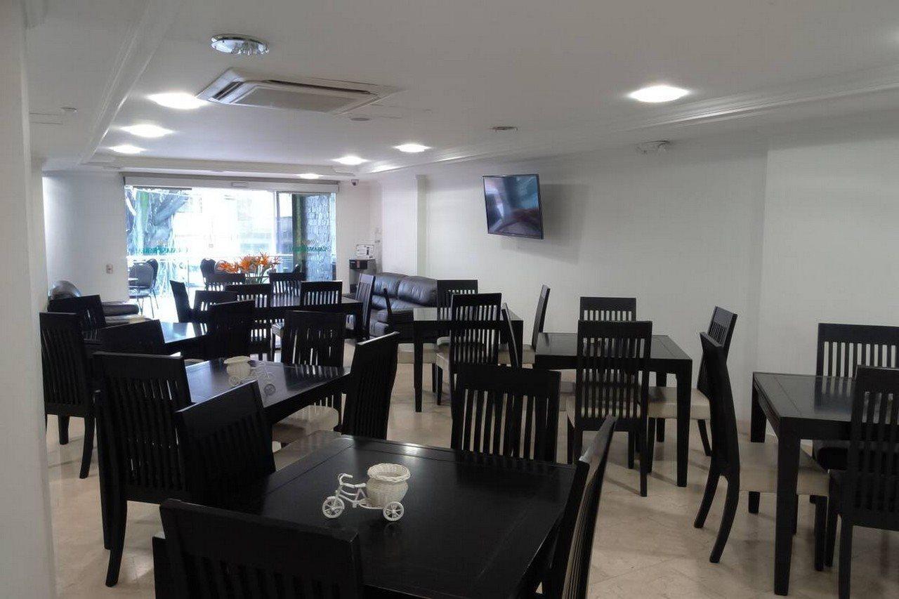 Hotel Calasanz Real Medellin Bagian luar foto