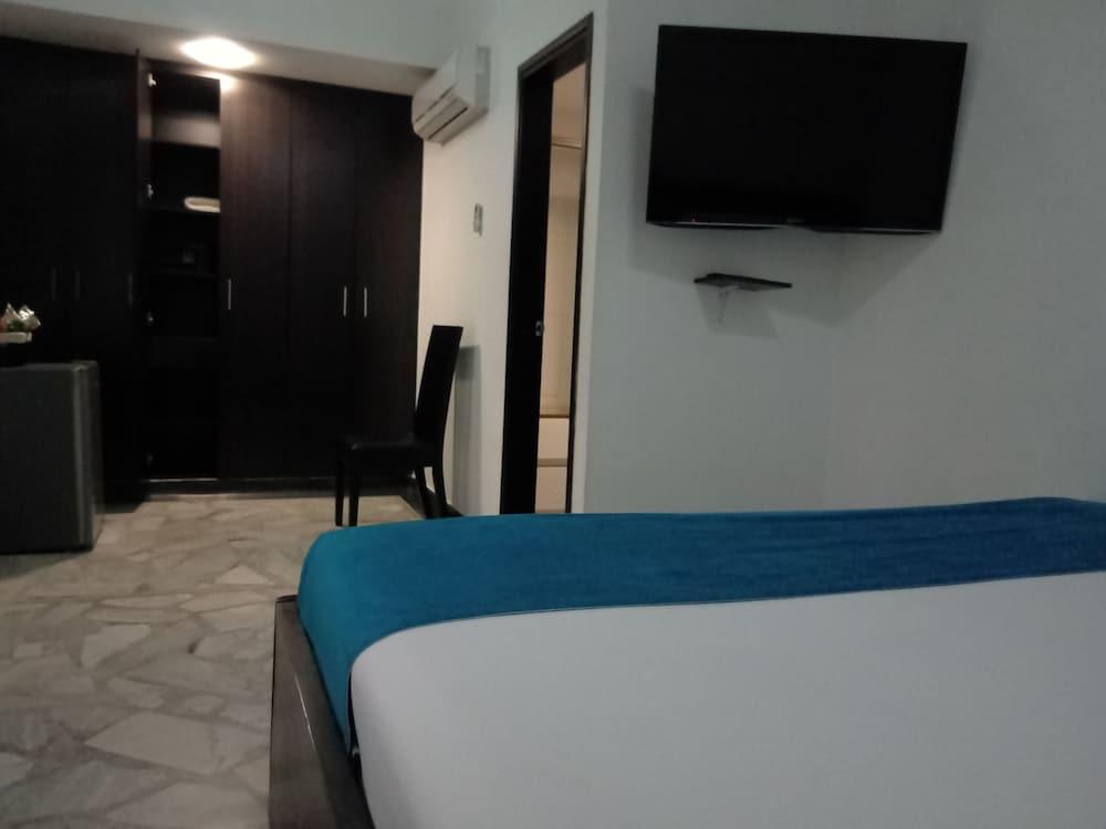 Hotel Calasanz Real Medellin Bagian luar foto