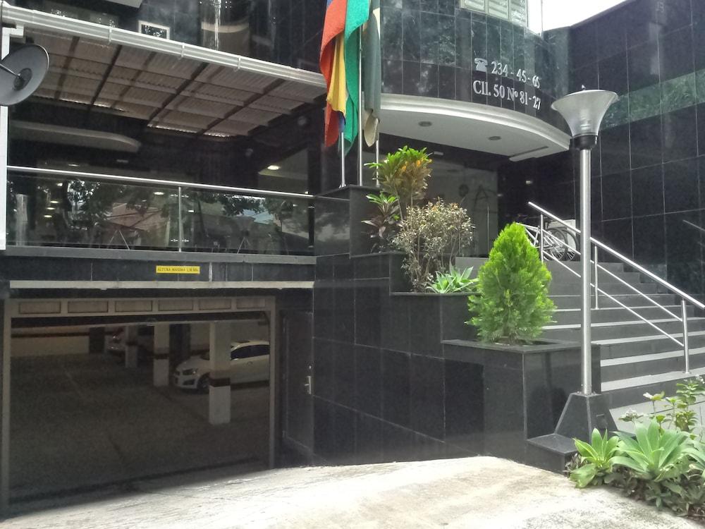 Hotel Calasanz Real Medellin Bagian luar foto