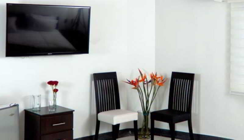 Hotel Calasanz Real Medellin Bagian luar foto